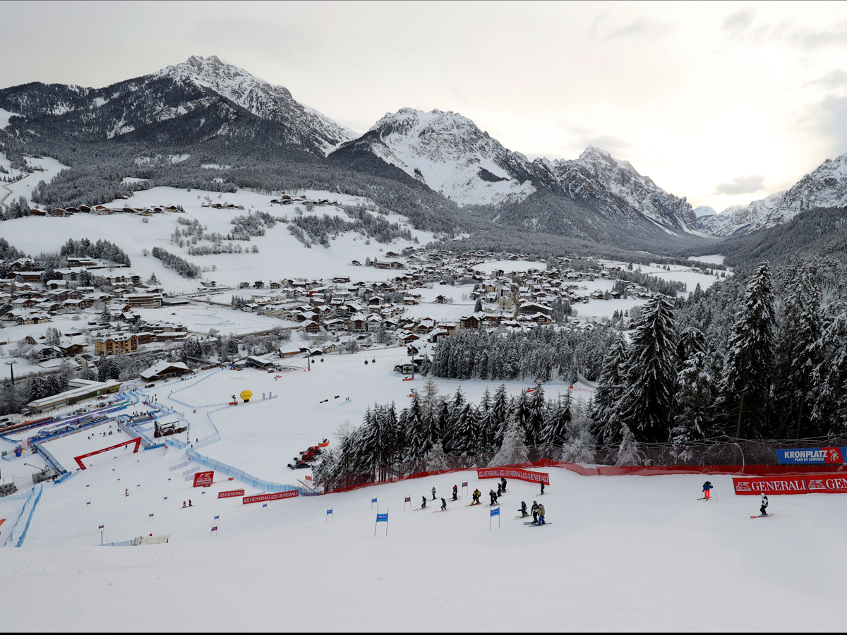 Adesivo Sci, sport invernali - pista da sci in Alpi italiane 